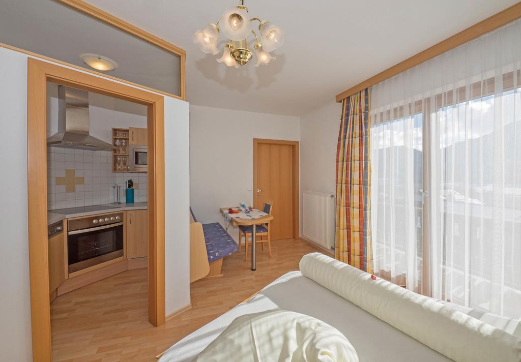 Haus Schluder - Familie Stanitzer Hotel Weissensee Quarto foto